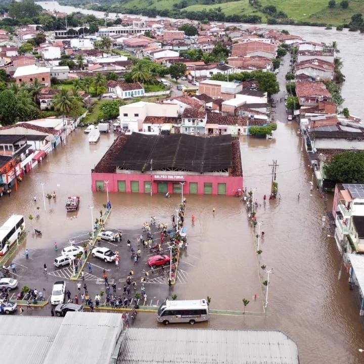 Entrega de kits assistenciais às vítimas da enchente em Ipiaú ocorrerá nesta sexta-feira