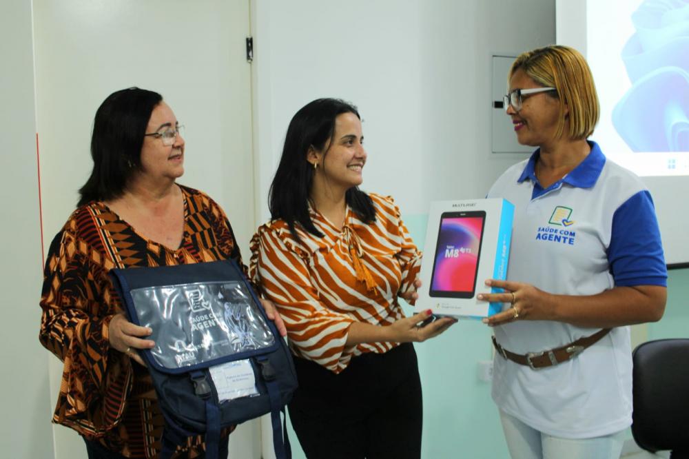 Secretaria de Saúde realiza entrega de materiais do curso de formação SAÚDE COM AGENTE para os ACS e ACE