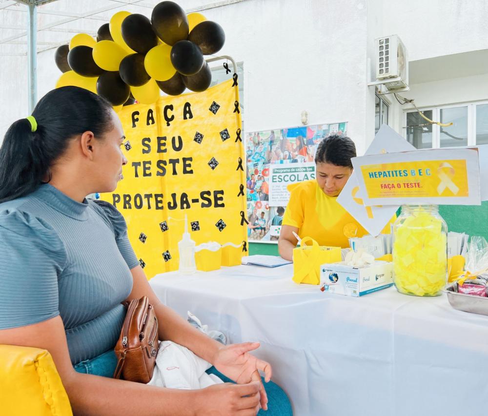 Feira de Saúde no Posto Wanderley Farias em Ipiaú promove o combate às Hepatites Virais