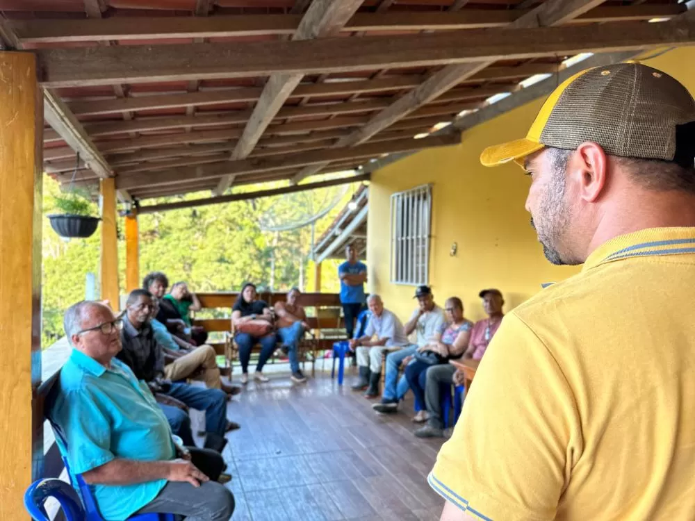 Secretário de Agricultura se reúne com produtores na região do Buris para fortalecer o associativismo