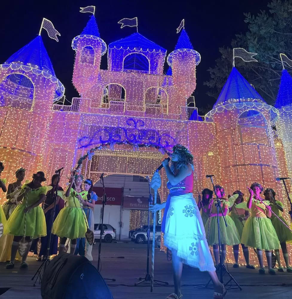 Coral Municipal de Ipiaú emociona público com apresentação natalina na Praça Ruy Barbosa; veja programação 