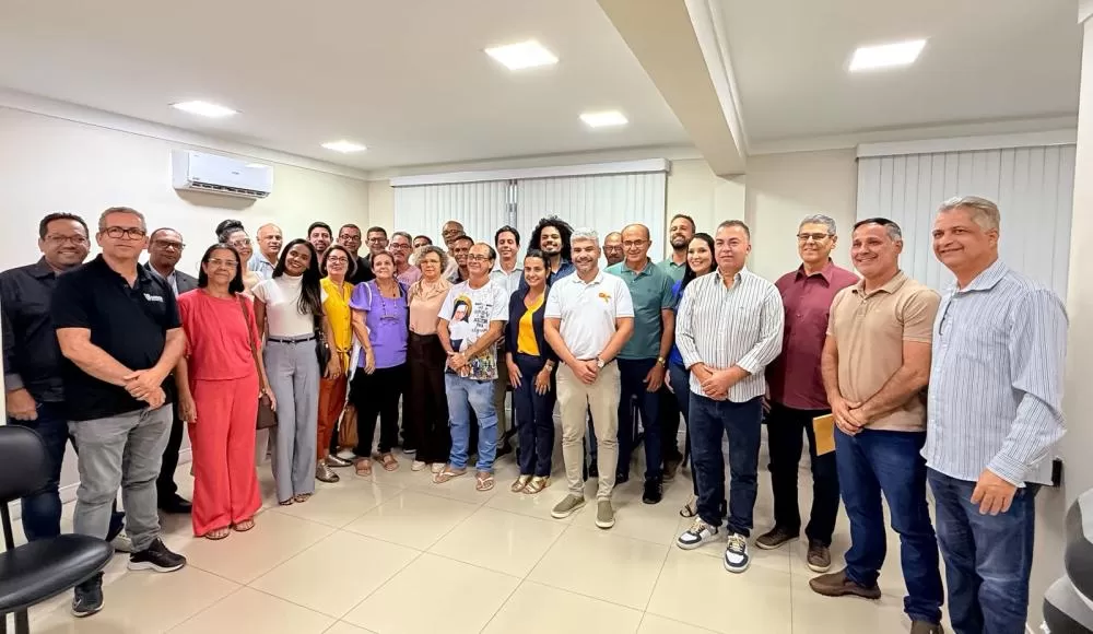 Prefeitura de Ipiaú, por meio da Secretaria de Desenvolvimento Econômico, se reúne com comerciantes para ouvir demandas e fortalecer a economia local