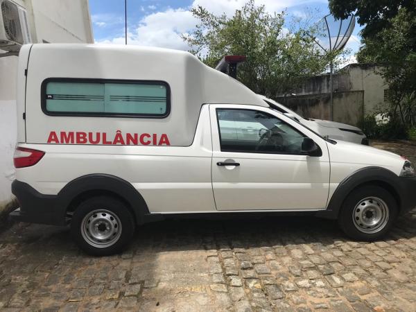 Prefeitura adquire mais uma ambulância para compor a frota de veículos da Secretaria de Saúde