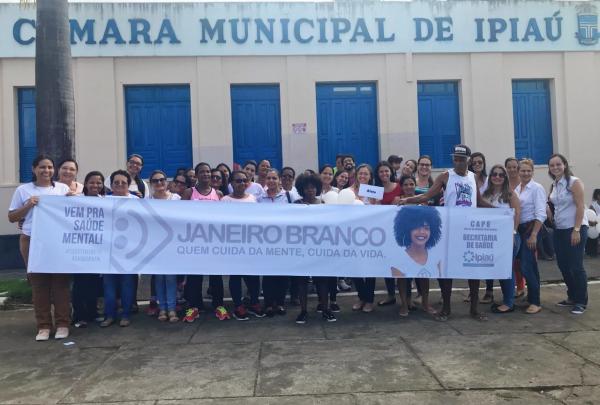 Secretaria de Saúde realiza caminhada da campanha Janeiro Branco em alusão ao cuidado com a saúde mental