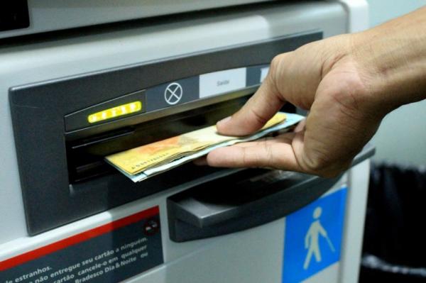 Prefeitura antecipa pagamento de servidores