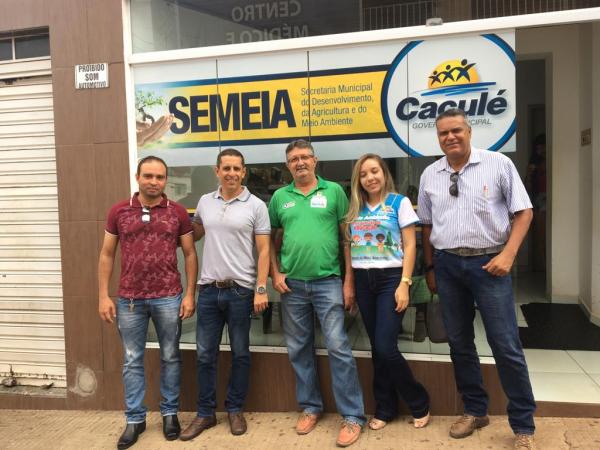 Secretário de Agricultura propõe criação da Cooperativa dos Catadores de Lixo Urbano 