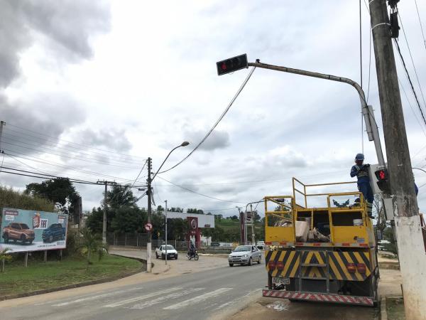 Diretoria de Trânsito inicia modernização dos grupos semafóricos 