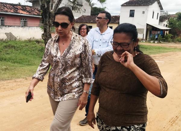 Prefeita Maria vistoria ruas que serão pavimentadas no Constância 