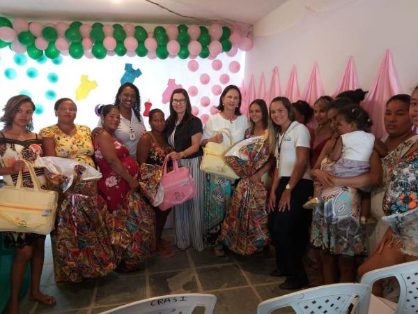 Prefeitura e Secretaria de Ação Social entregam kits enxovais para gestantes do SCFV