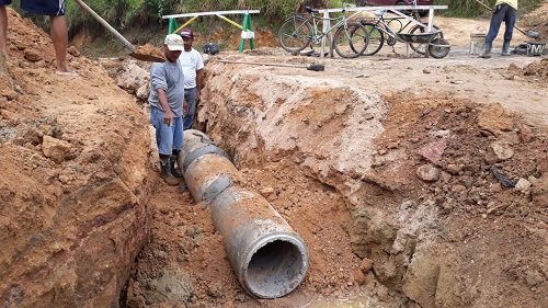 Prefeitura realiza reparos na rede de drenagem no bairro Irmã Dulce