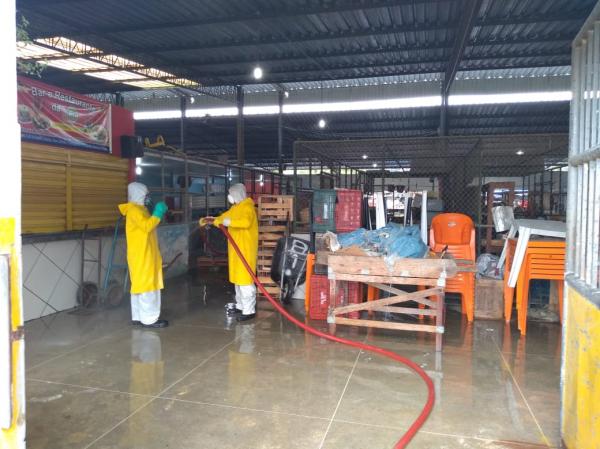 Centro de Abastecimento recebe lavagem e assepsia de pátio e equipamentos