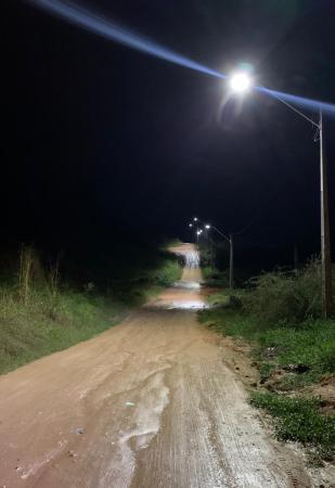 Prefeitura de Ipiaú realiza implantação de sistema de iluminação na Cascalheira 