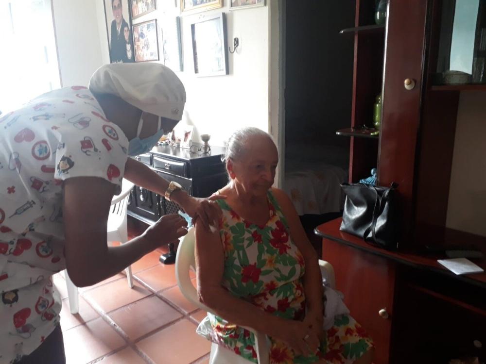 Visitas e atendimentos domiciliares se destacam no elenco de serviços da Secretaria de Saúde de Ipiaú