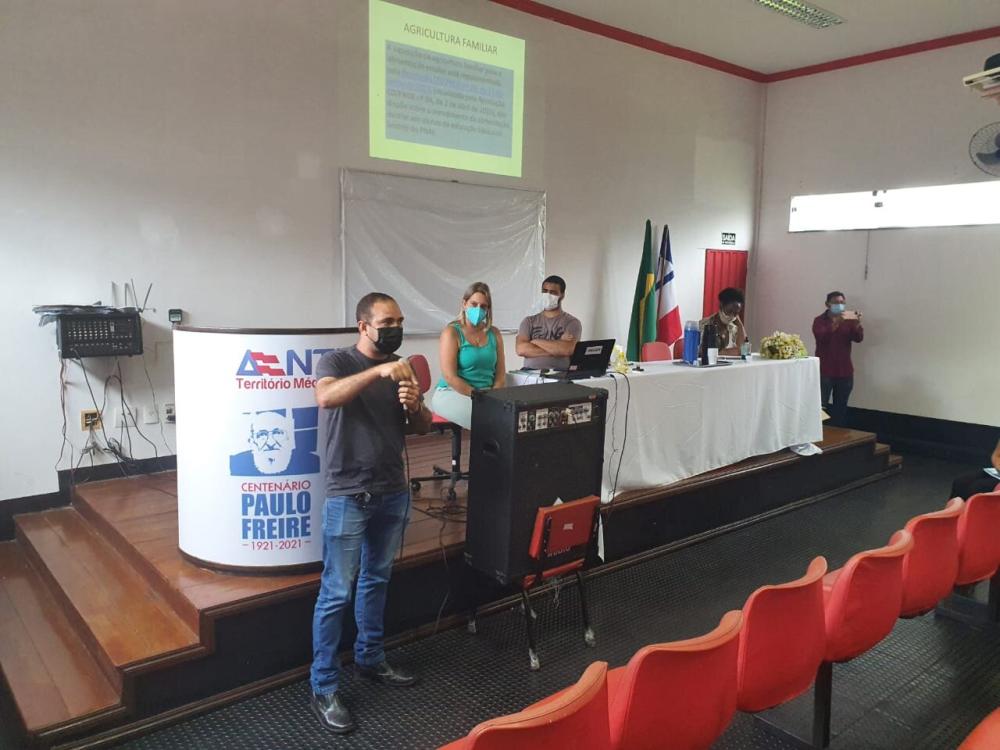 Governo estadual e municípios buscam facilidades para que merenda escolar absorva mais produtos da agricultura familiar