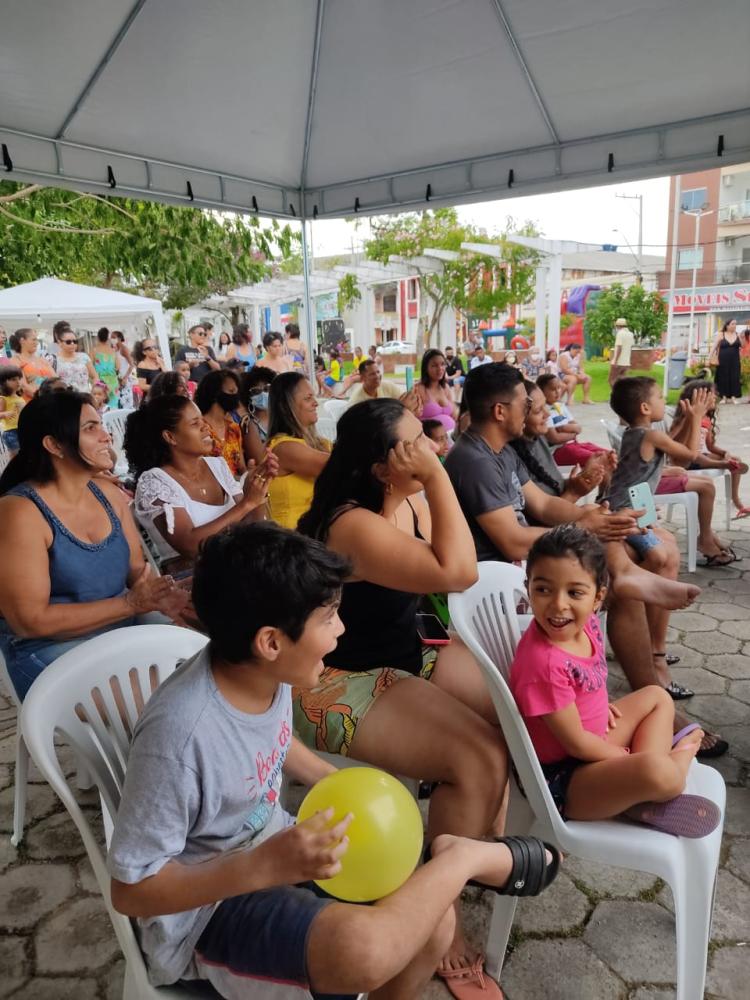 Praça Ruy Barbosa foi palco para diversas atrações artísticas neste final de semana