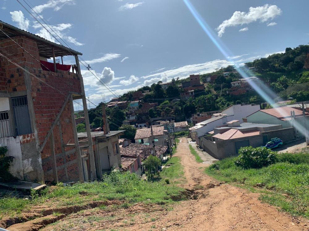 Prefeita anuncia mais 11 ruas que serão pavimentadas em Ipiaú